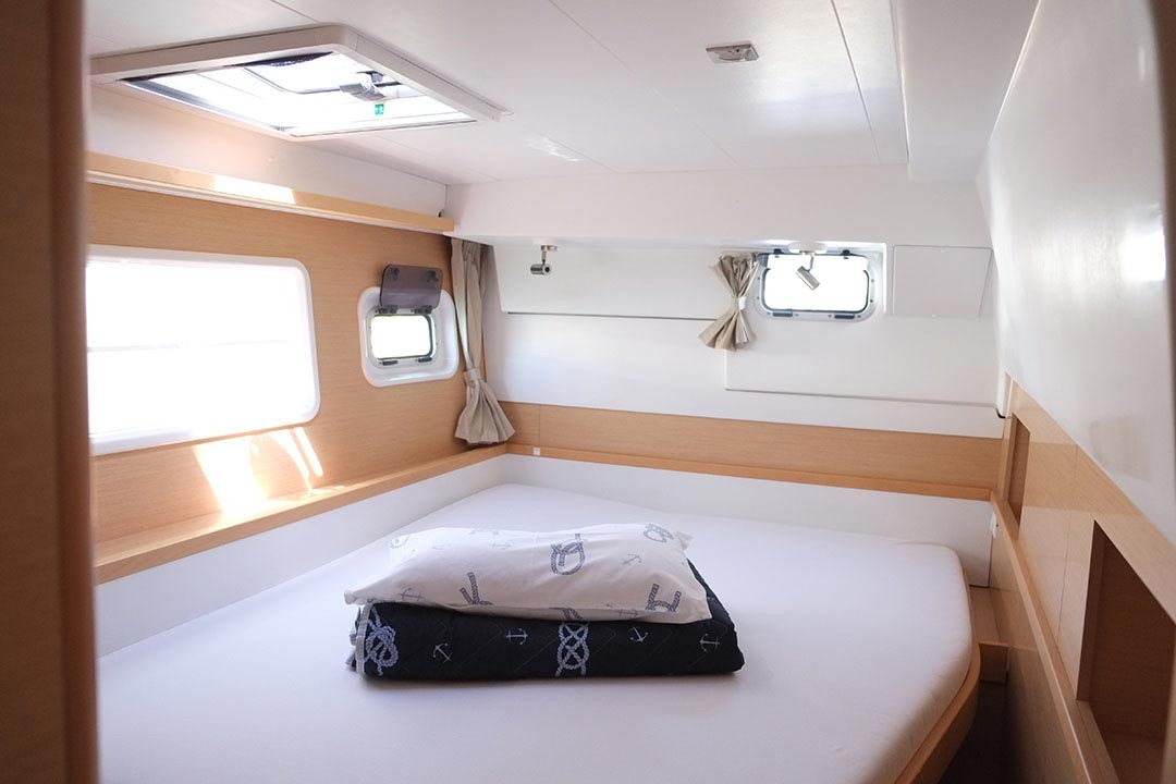 Lagoon 400 S2, Yolamare | Yacht Charter Croatia