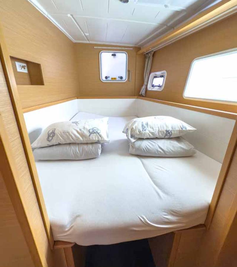 Lagoon 400 S2, Yolamare | Yacht Charter Croatia