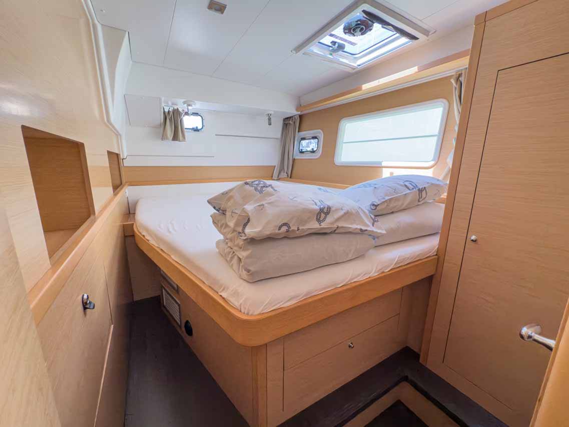 Lagoon 400 S2, Yolamare | Yacht Charter Croatia