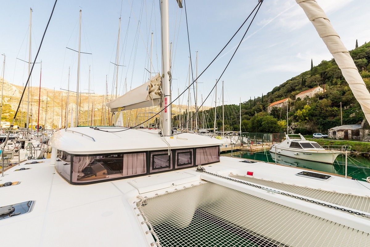 Lagoon 400 S2, Summertime | Yacht Charter Croatia