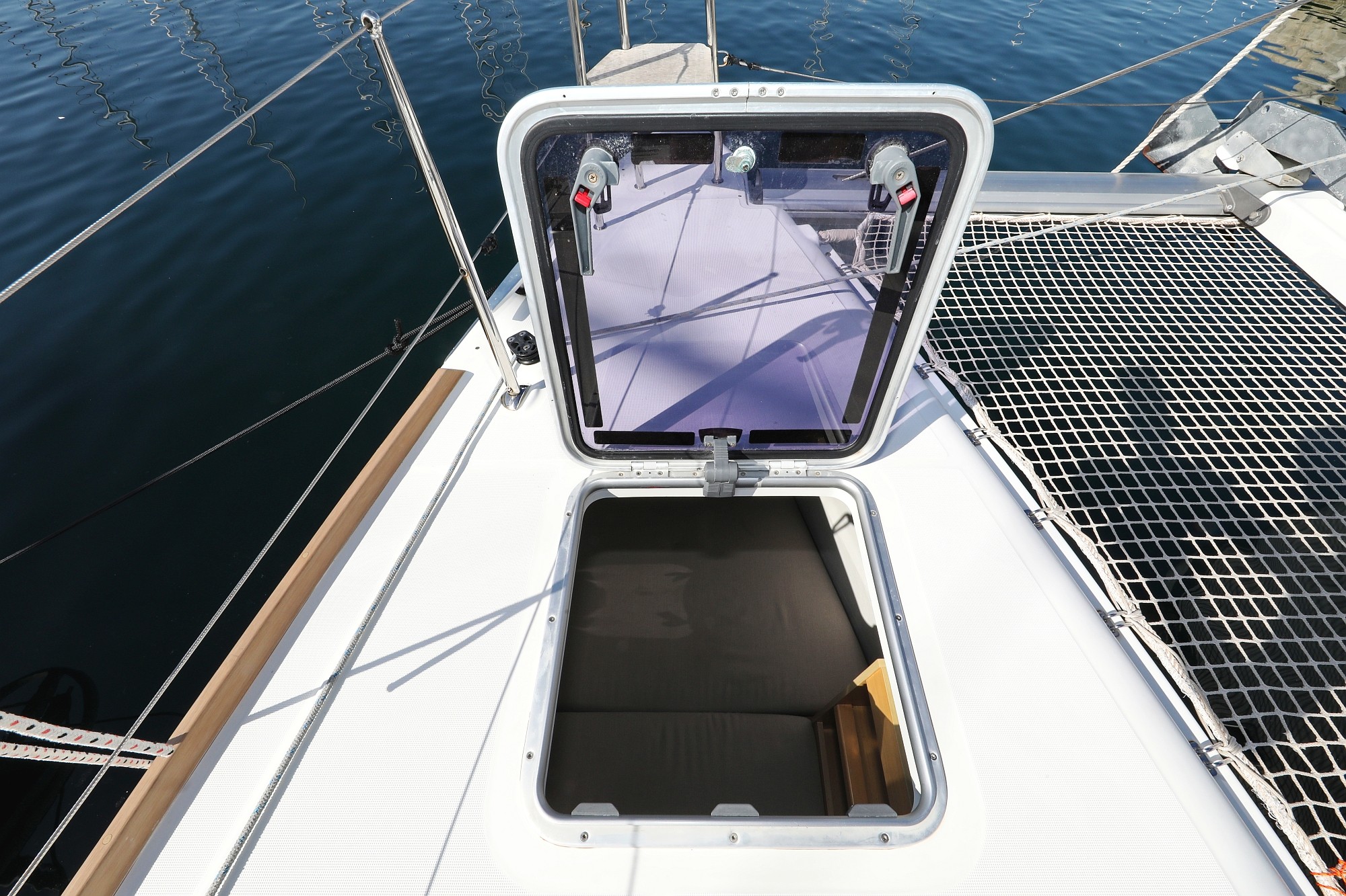 Lagoon 400 S2, Kinga V | Yacht Charter Croatia