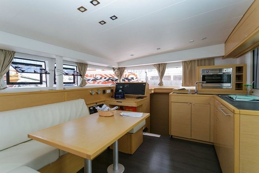 Lagoon 400 S2, Ana | Yacht Charter Croatia
