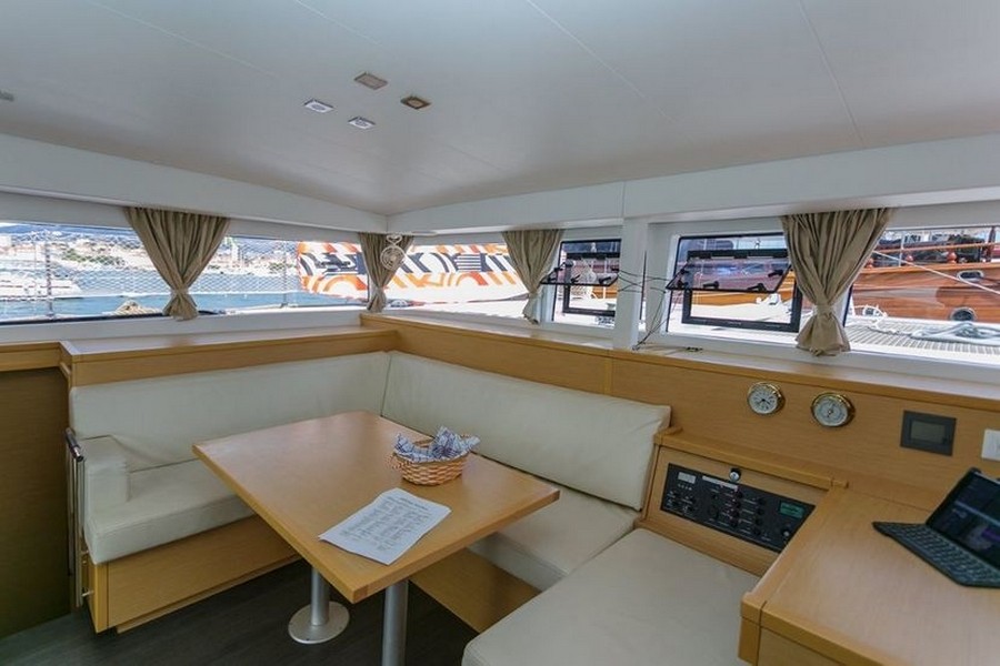 Lagoon 400 S2, Ana | Yacht Charter Croatia