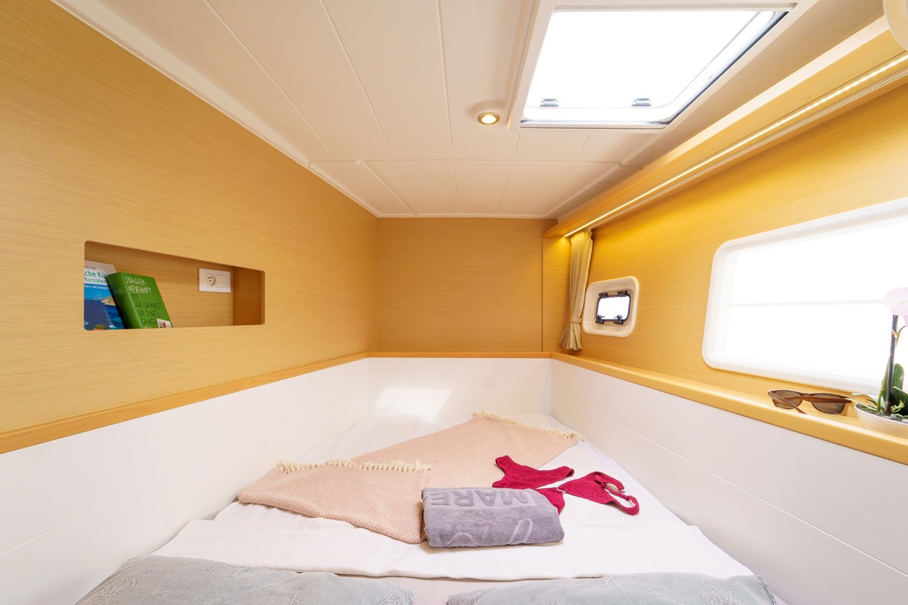 Lagoon 400 S2, Miss Moneypenny | Yacht Charter Croatia