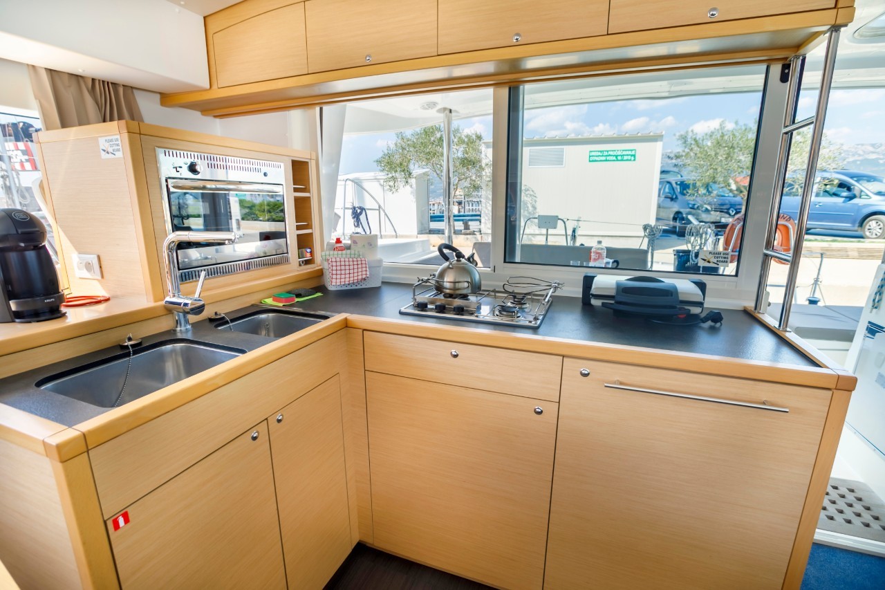 Lagoon 400 S2, Second Wind | Yacht Charter Croatia