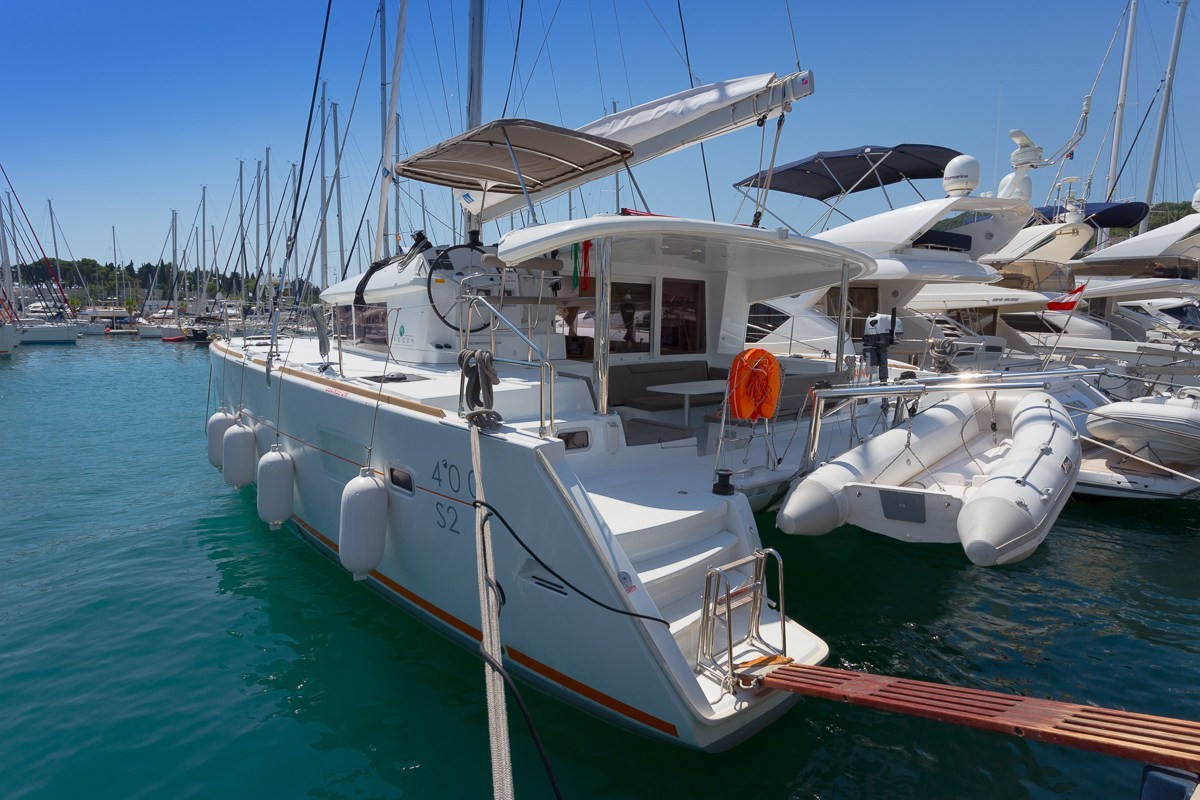 Lagoon 400 S2, Sunshine | Yacht Charter Croatia