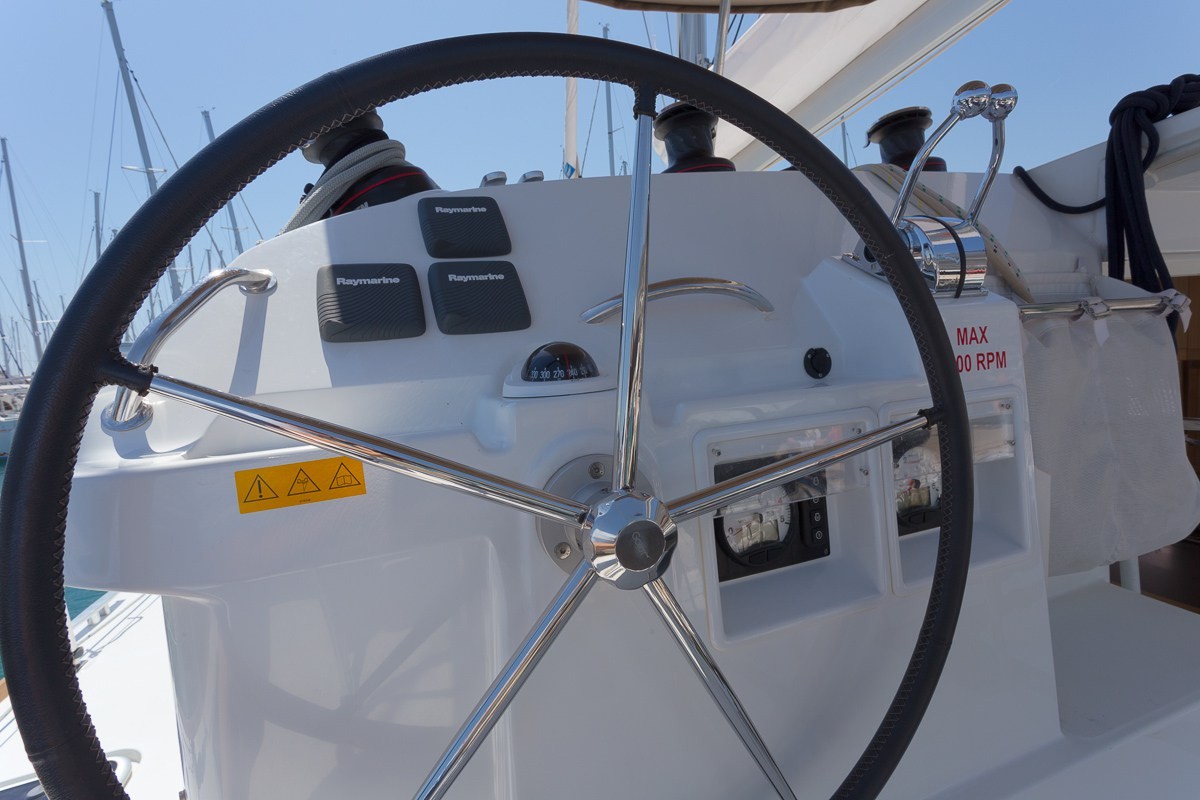 Lagoon 400 S2, Sunshine | Yacht Charter Croatia