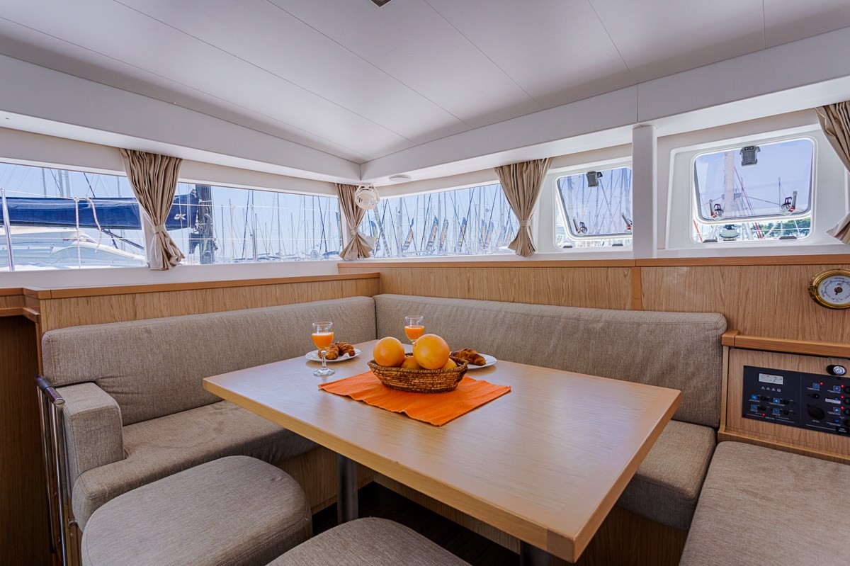 Lagoon 400 S2, Sunshine | Yacht Charter Croatia
