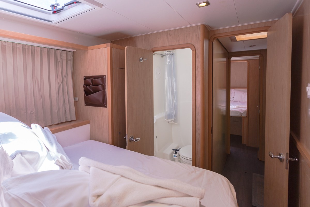 Lagoon 400 S2, Sunshine | Yacht Charter Croatia