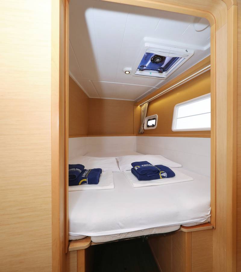 Lagoon 400 S2, Ladies First | Yacht Charter Croatia