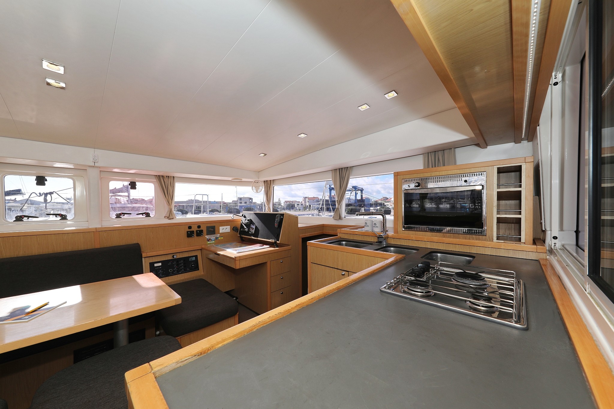 Lagoon 400 S2, Maja V | Yachtcharter Kroatien