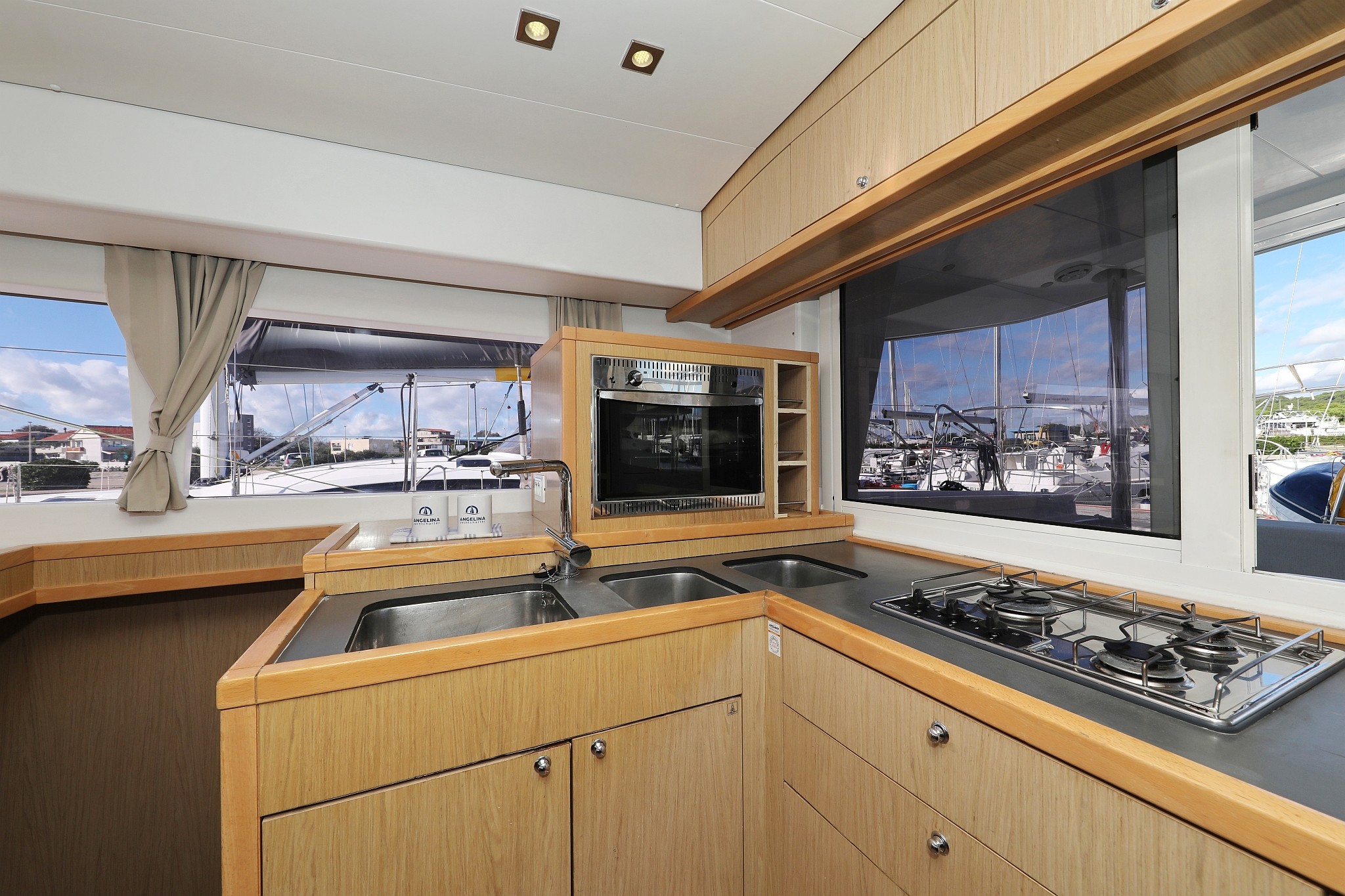 Lagoon 400 S2, Maja V | Yachtcharter Kroatien
