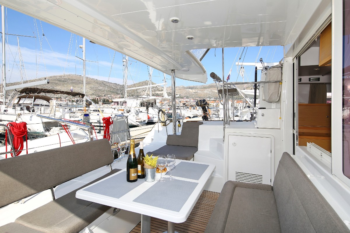 Lagoon 400 S2, Elea | Yacht Charter Croatia