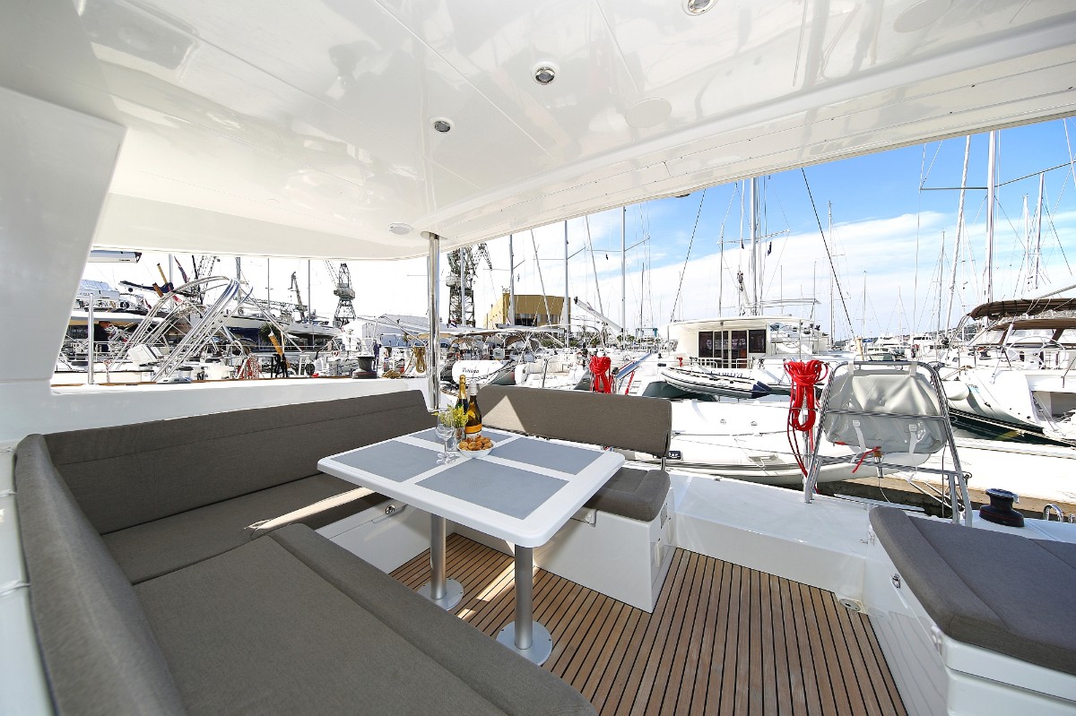 Lagoon 400 S2, Elea | Yacht Charter Croatia