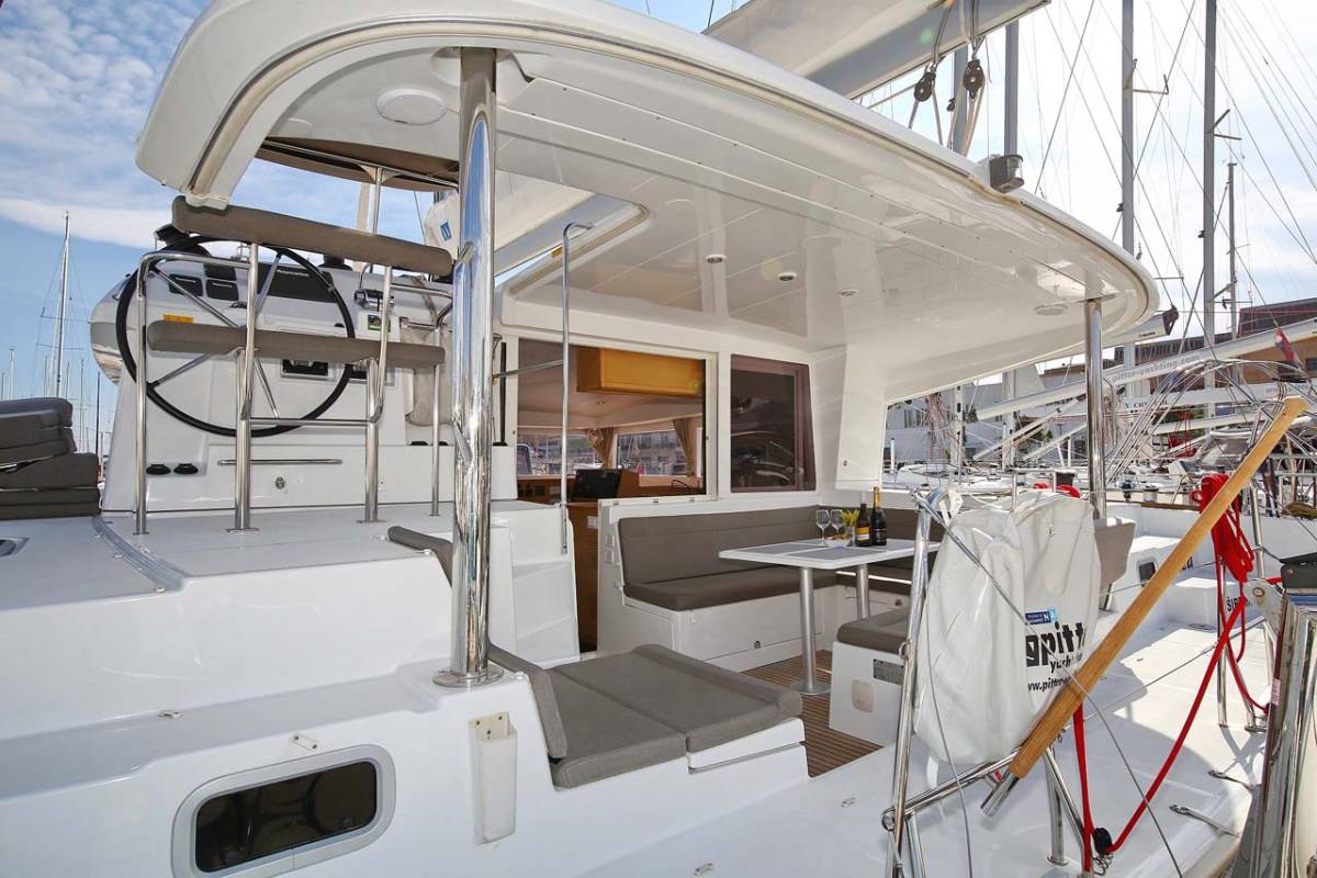 Lagoon 400 S2, Elea | Yacht Charter Croatia
