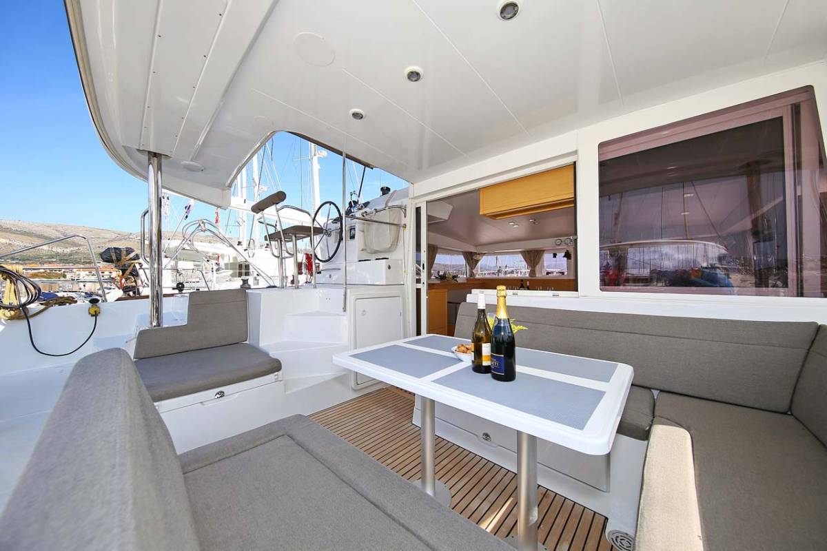 Lagoon 400 S2, Elea | Yacht Charter Croatia