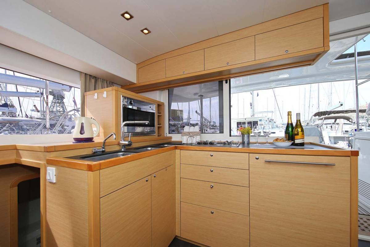 Lagoon 400 S2, Elea | Yacht Charter Croatia