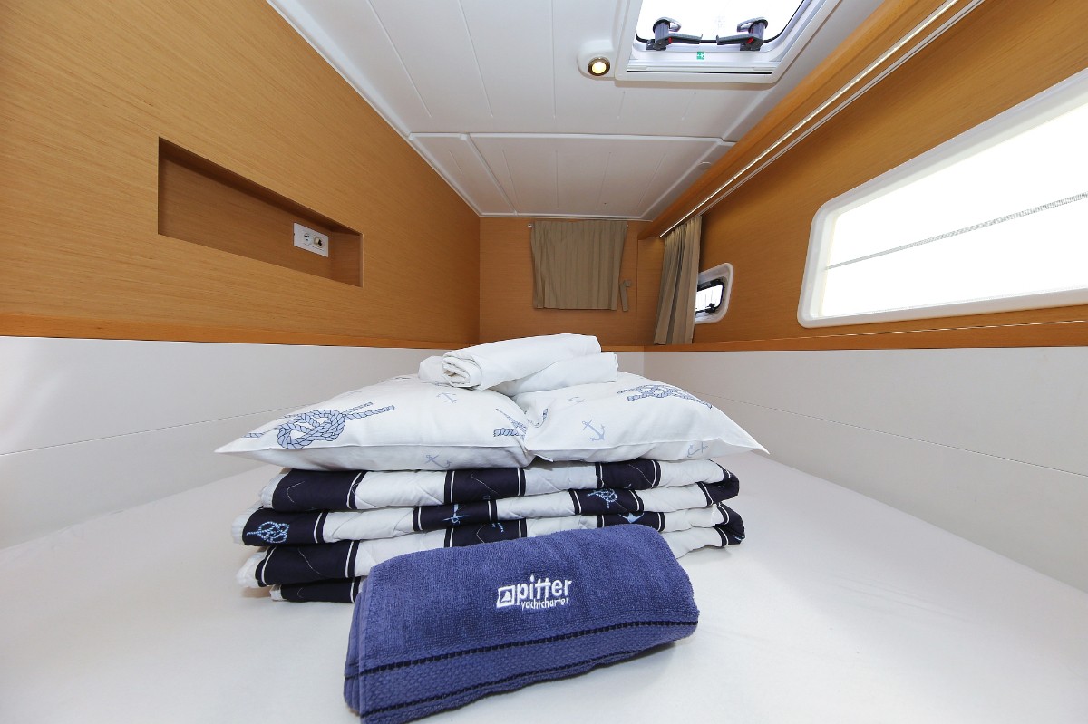 Lagoon 400 S2, Elea | Yacht Charter Croatia