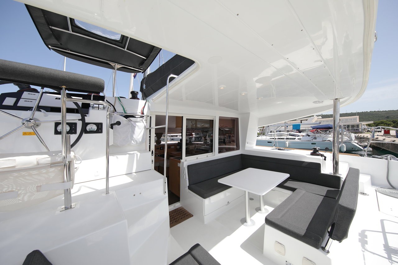 Lagoon 400 S2, Scirocco | Yacht Charter Croatia