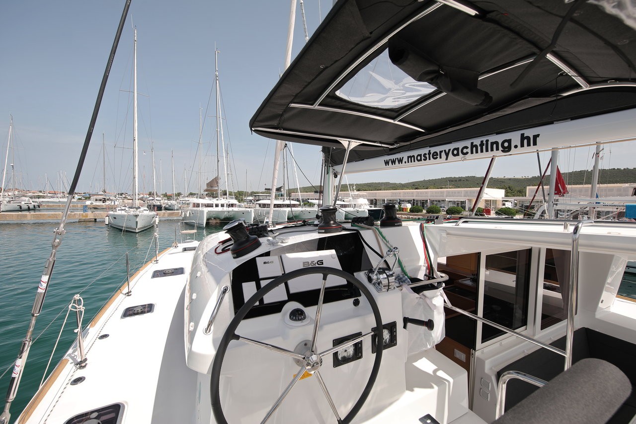 Lagoon 400 S2, Scirocco | Yacht Charter Croatia