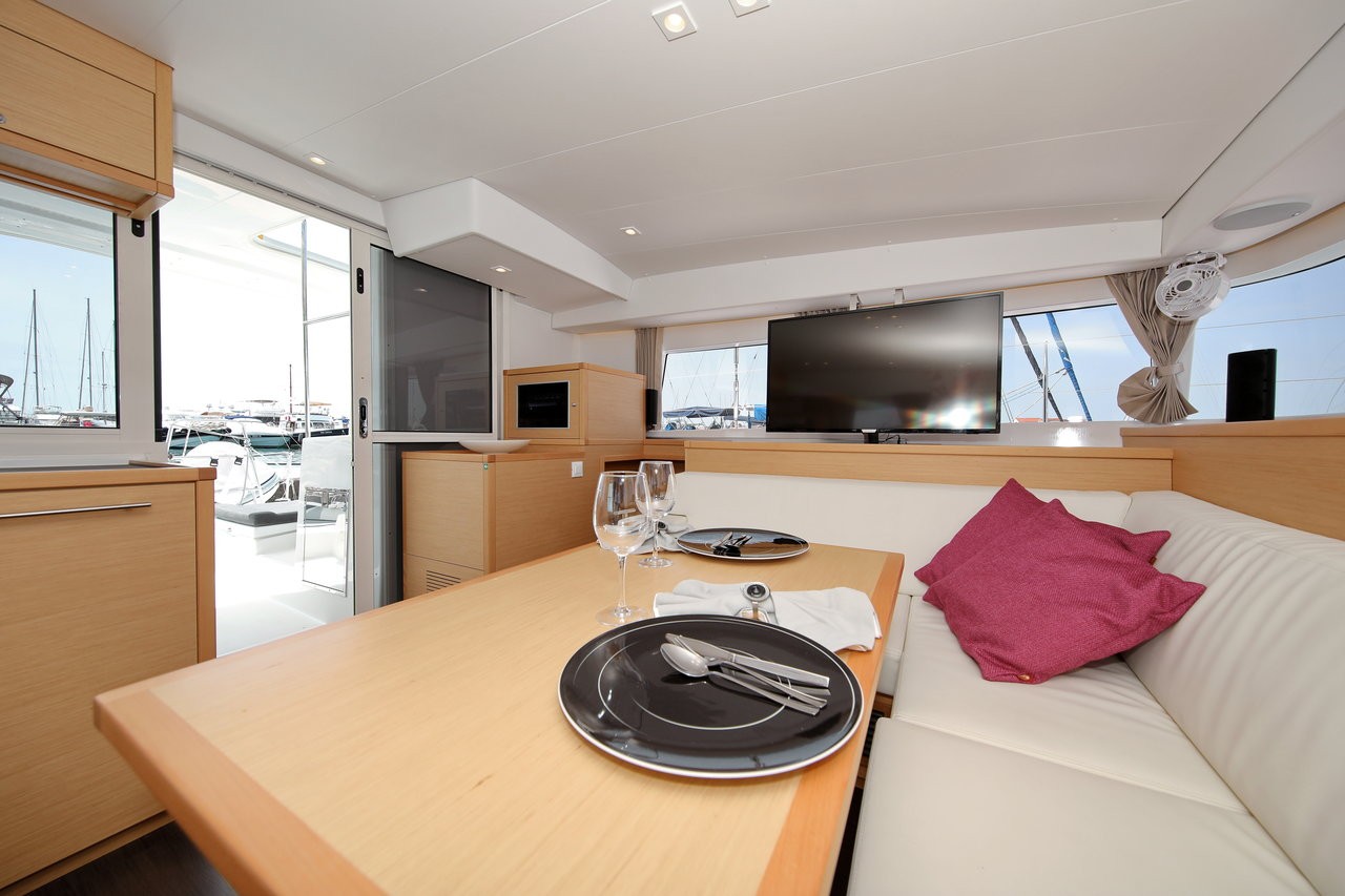 Lagoon 400 S2, Scirocco | Yacht Charter Croatia