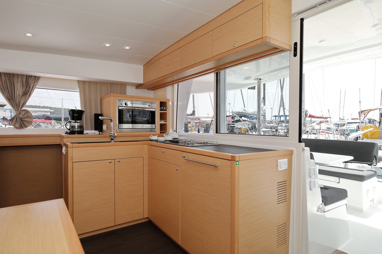 Lagoon 400 S2, Scirocco | Yacht Charter Croatia