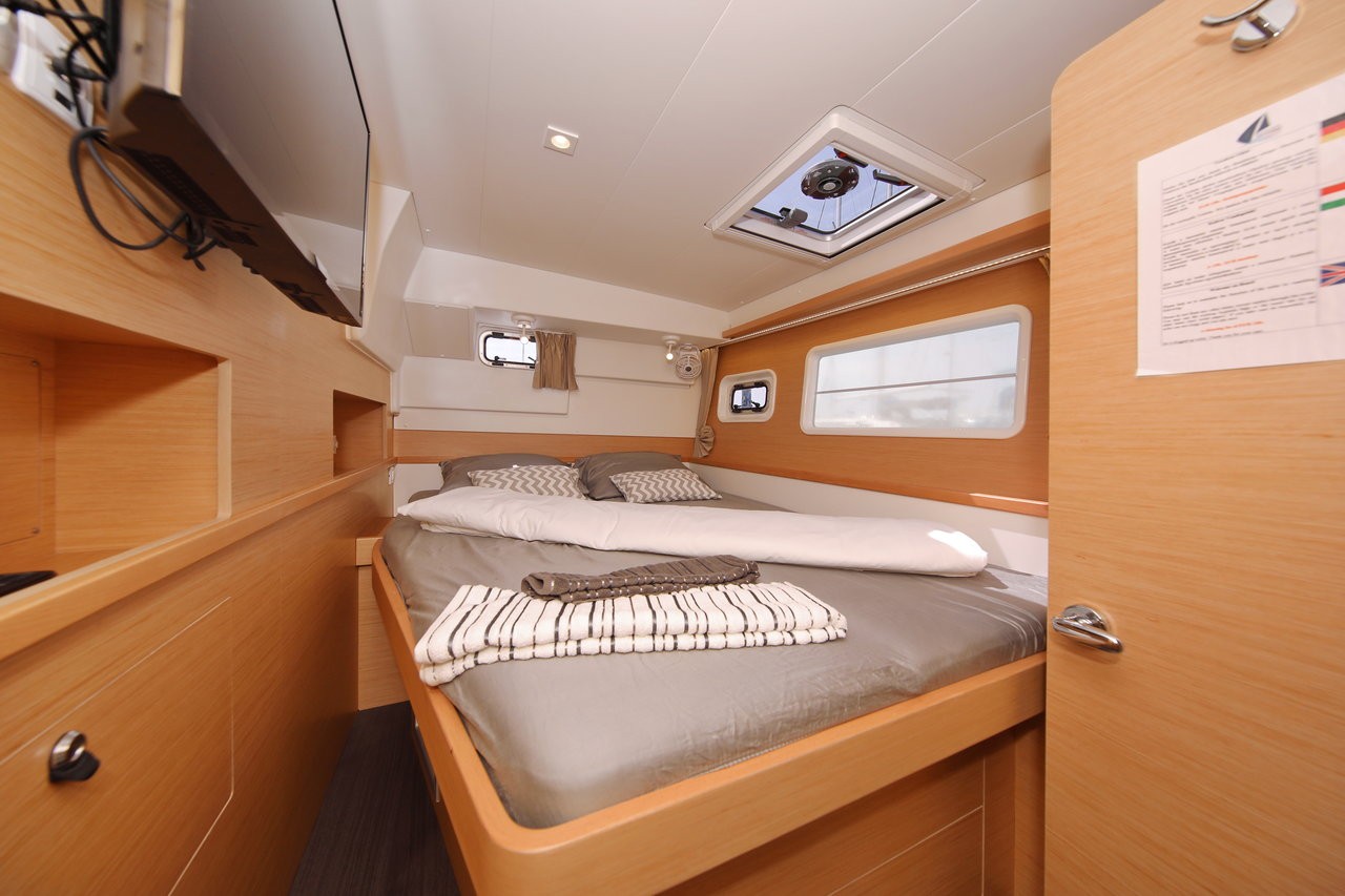 Lagoon 400 S2, Scirocco | Yacht Charter Croatia