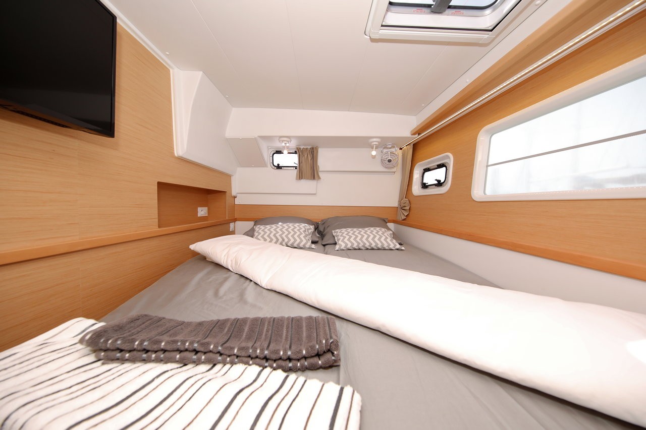 Lagoon 400 S2, Scirocco | Yacht Charter Croatia