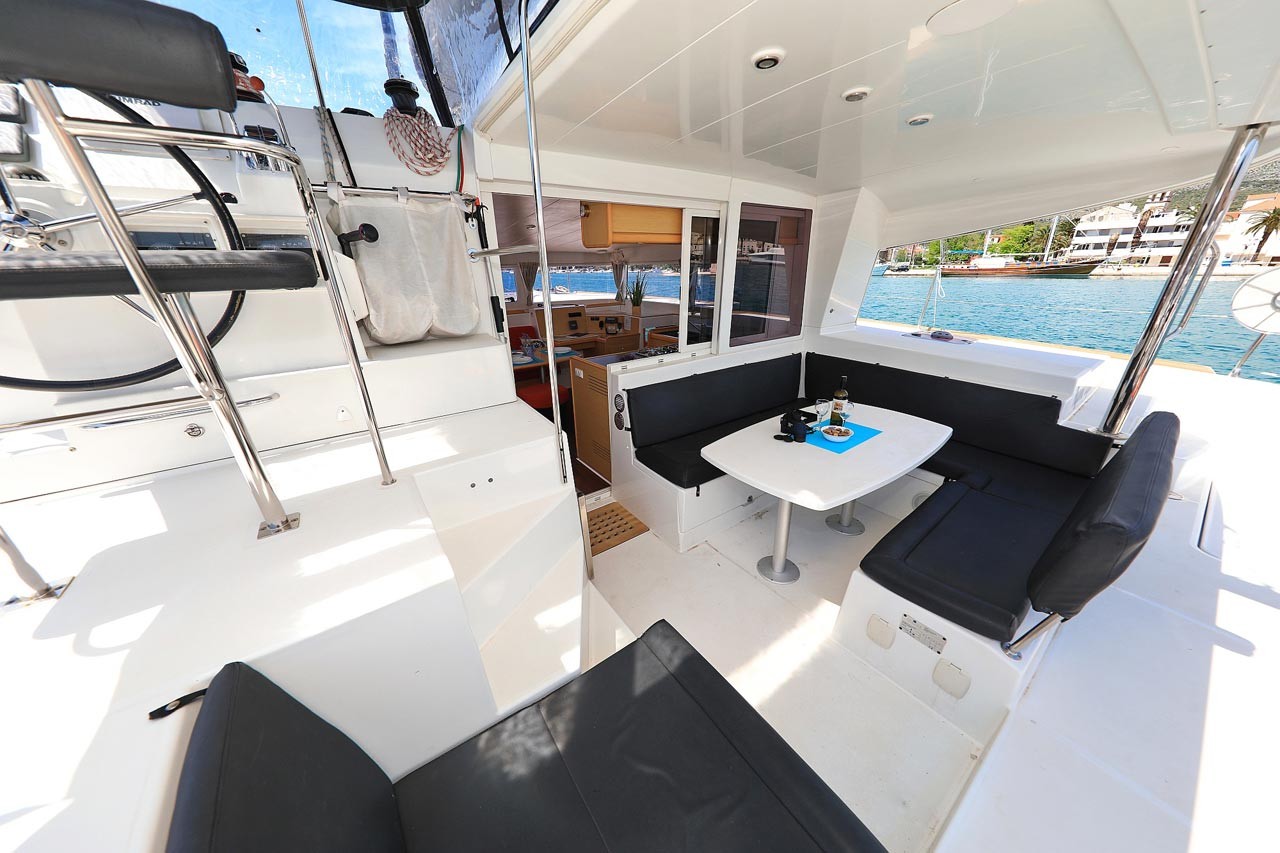 Lagoon 400, Pagomo nayan | Yacht Charter Croatia