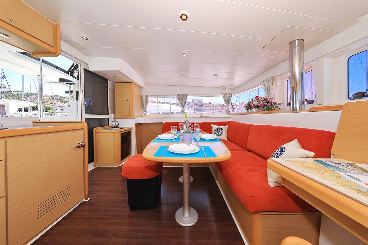 Lagoon 400, Pagomo nayan | Yacht Charter Croatia