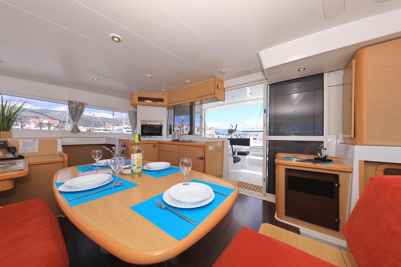 Lagoon 400, Pagomo nayan | Yacht Charter Croatia