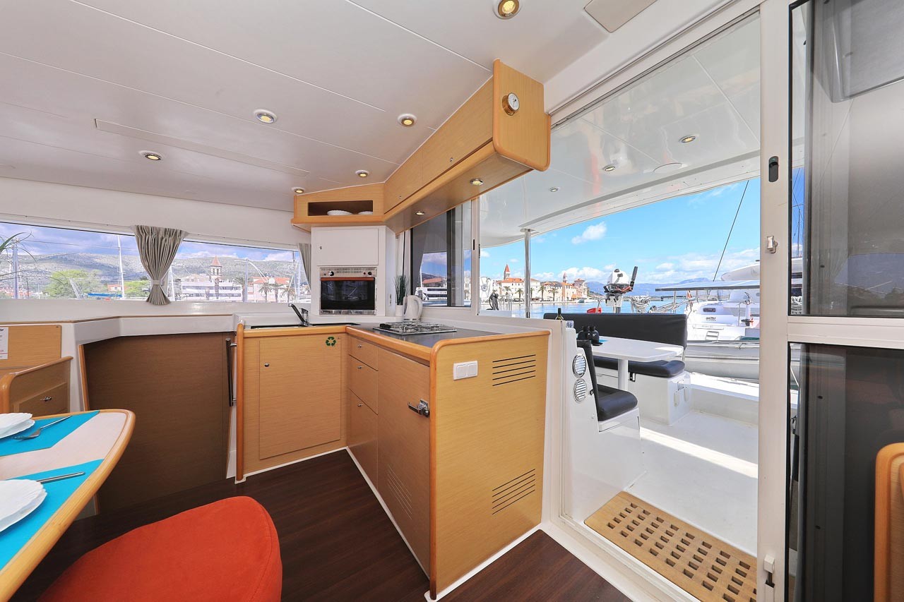 Lagoon 400, Pagomo nayan | Yacht Charter Croatia