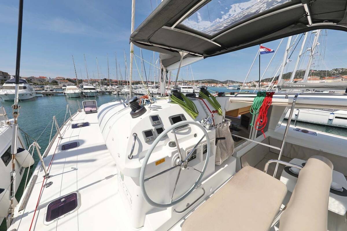 Lagoon 400, Atlantic | Yacht Charter Croatia