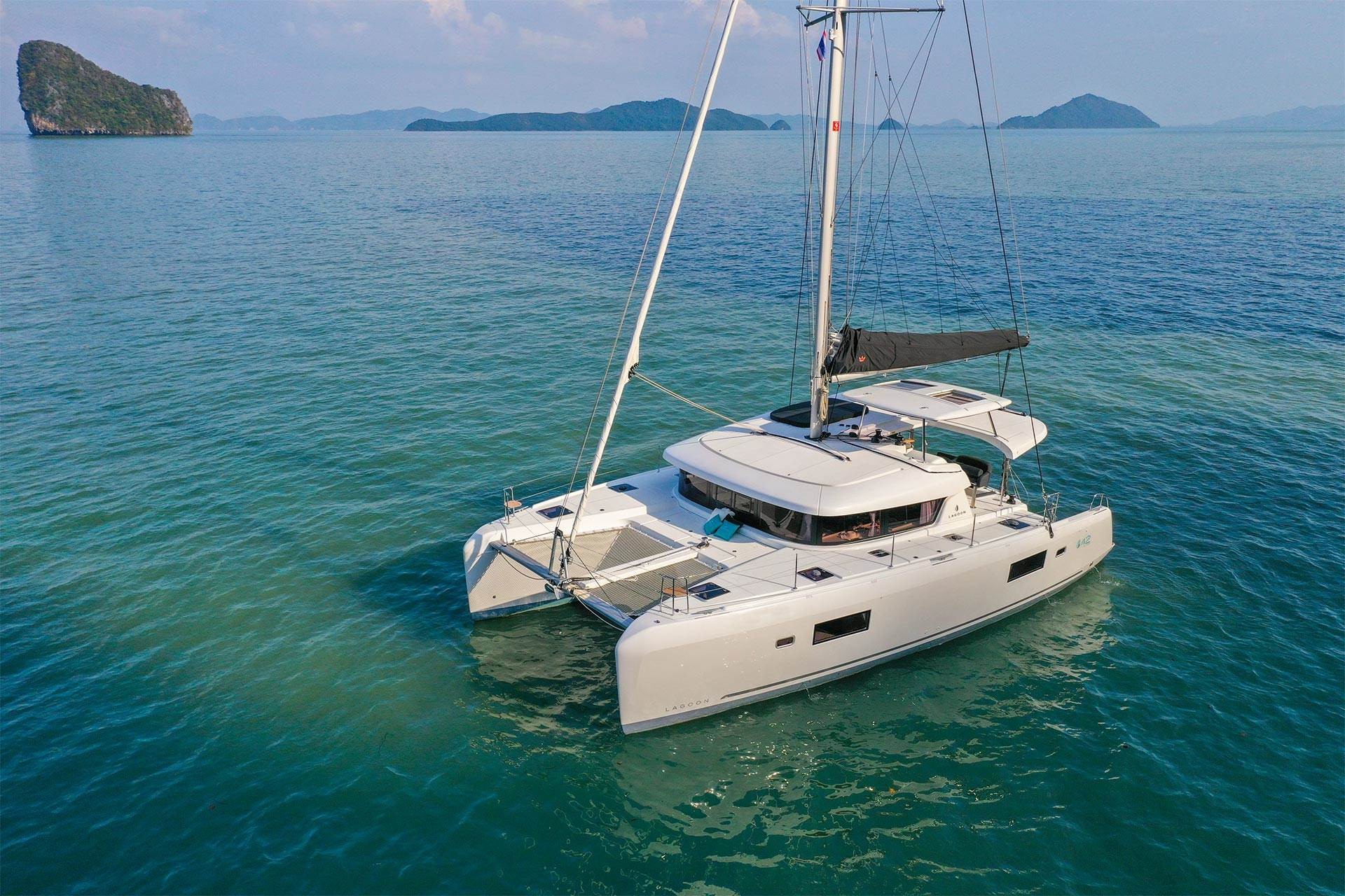 Lagoon 42 Millenium, Slowdown | Yacht Charter Croatia