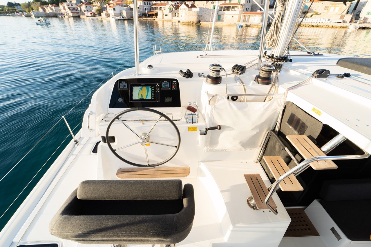 Lagoon 42 OW, Woo Woo | Yacht Charter Croatia