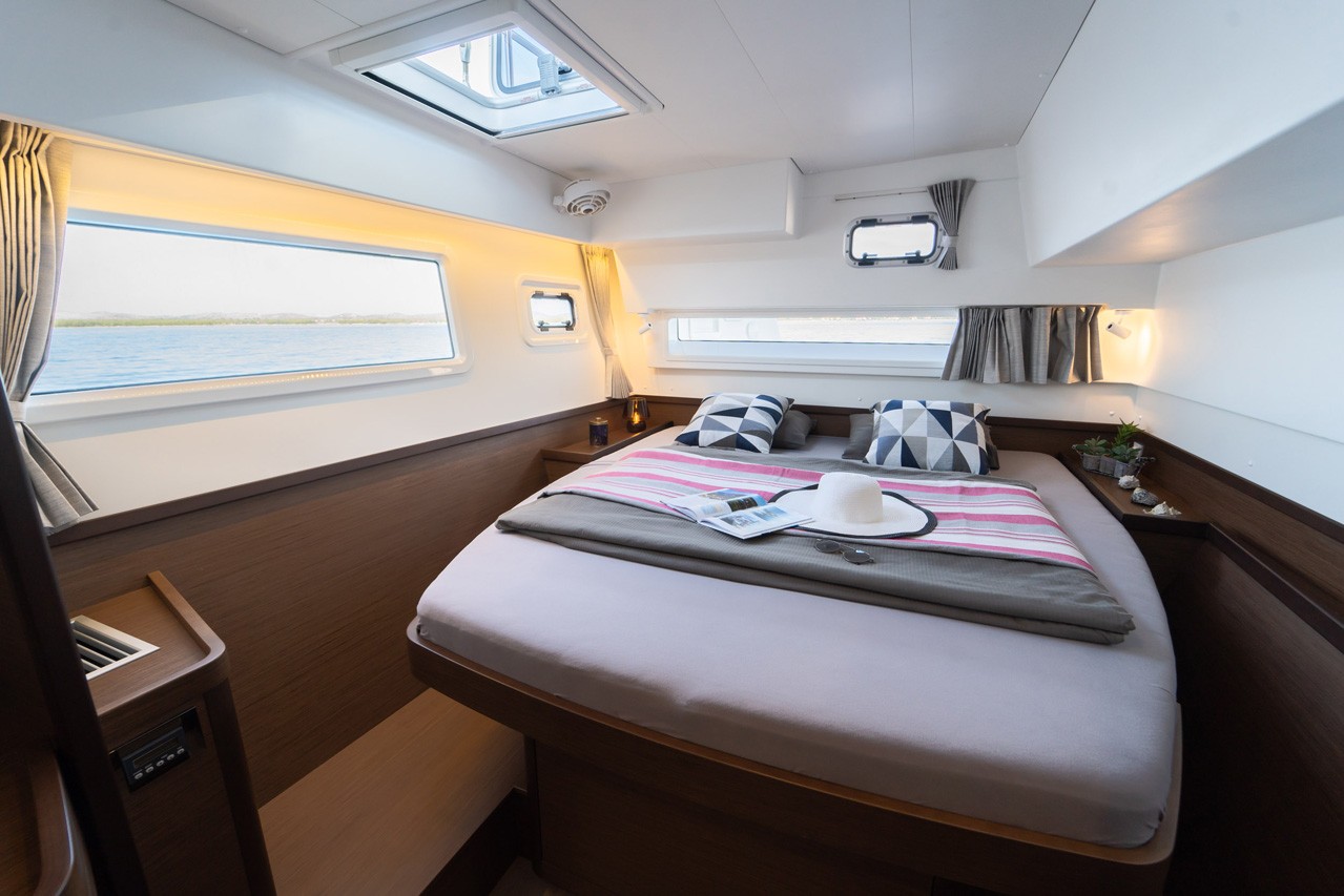 Lagoon 42 OW, Woo Woo | Yacht Charter Croatia