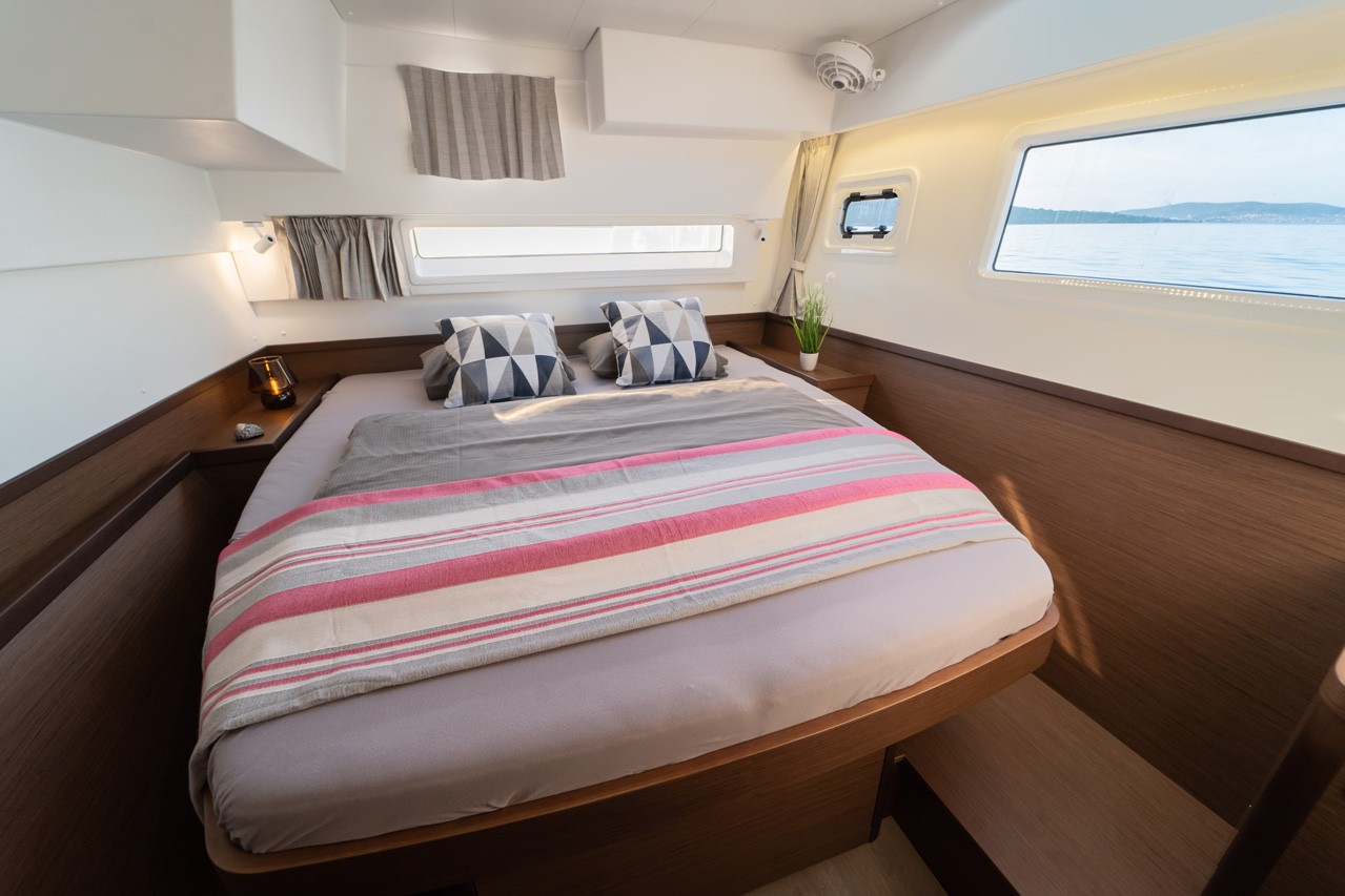 Lagoon 42 OW, Woo Woo | Yacht Charter Croatia