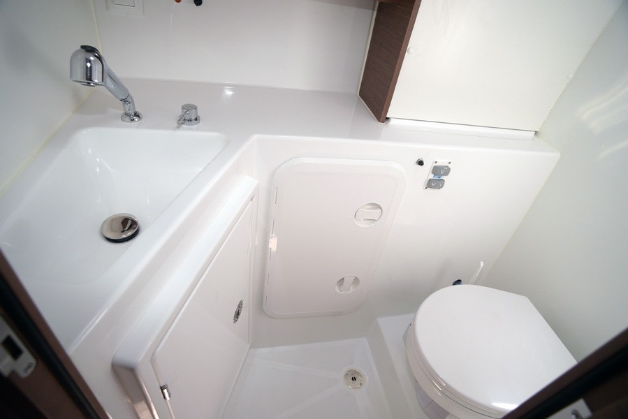 Lagoon 42, DREMMWEL  | Yacht Charter Croatia