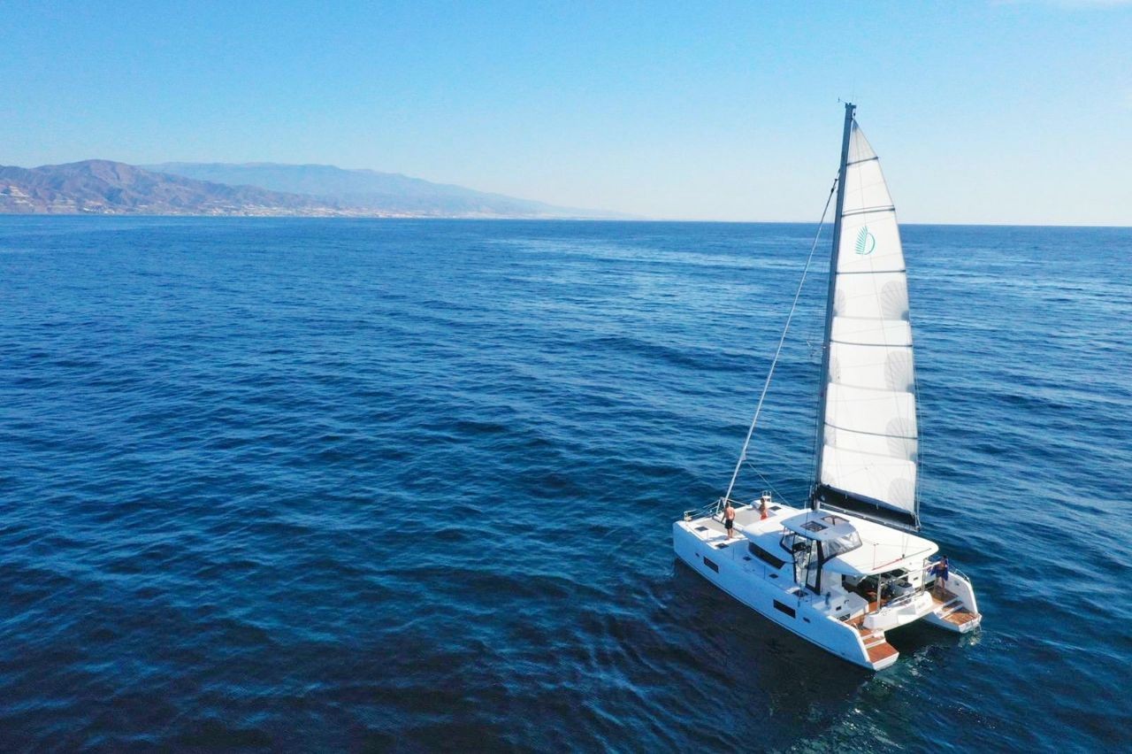 Lagoon 42, Kobukson | Yacht Charter Croatia
