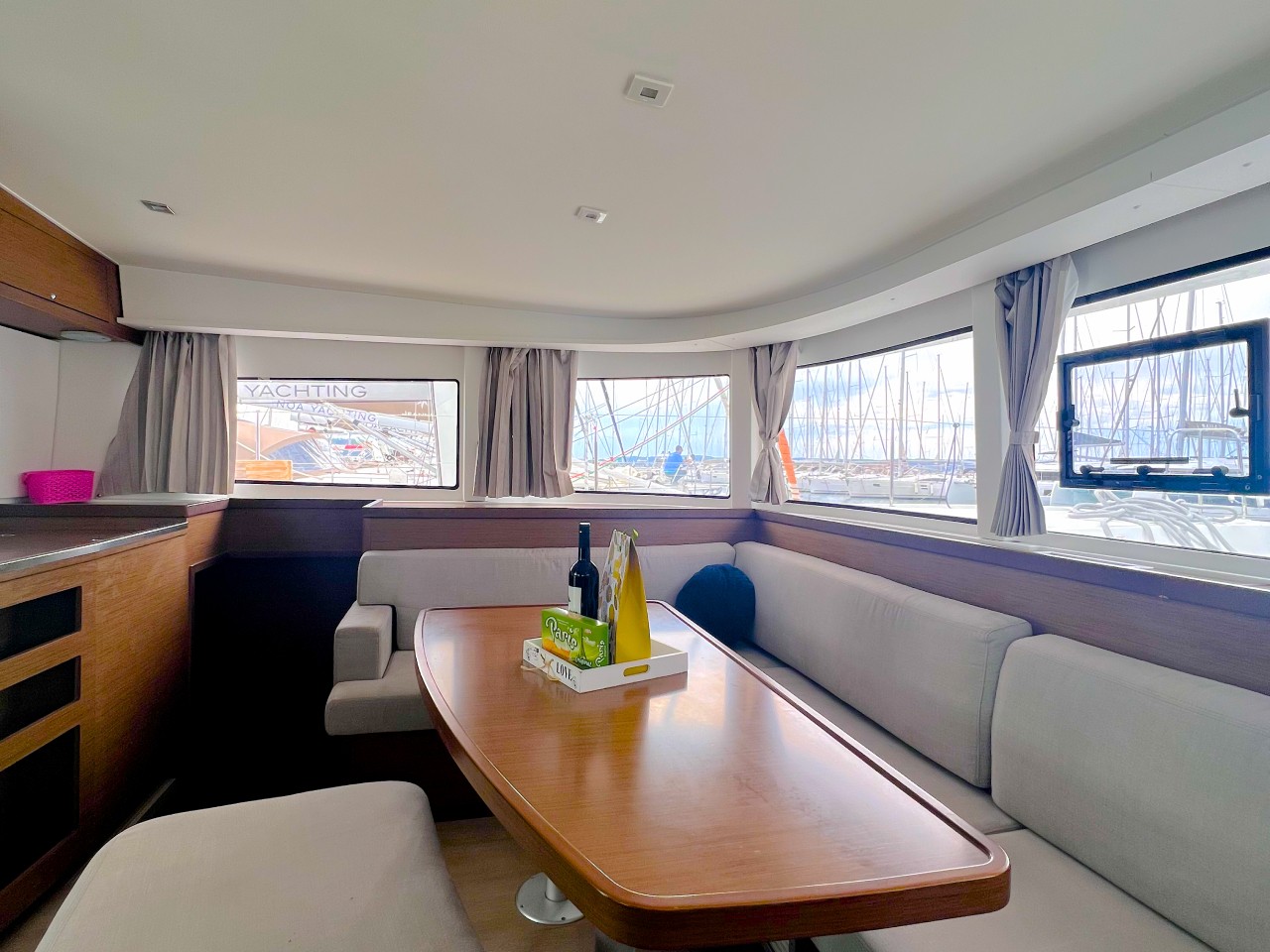 Lagoon 42, Kobukson | Yacht Charter Croatia