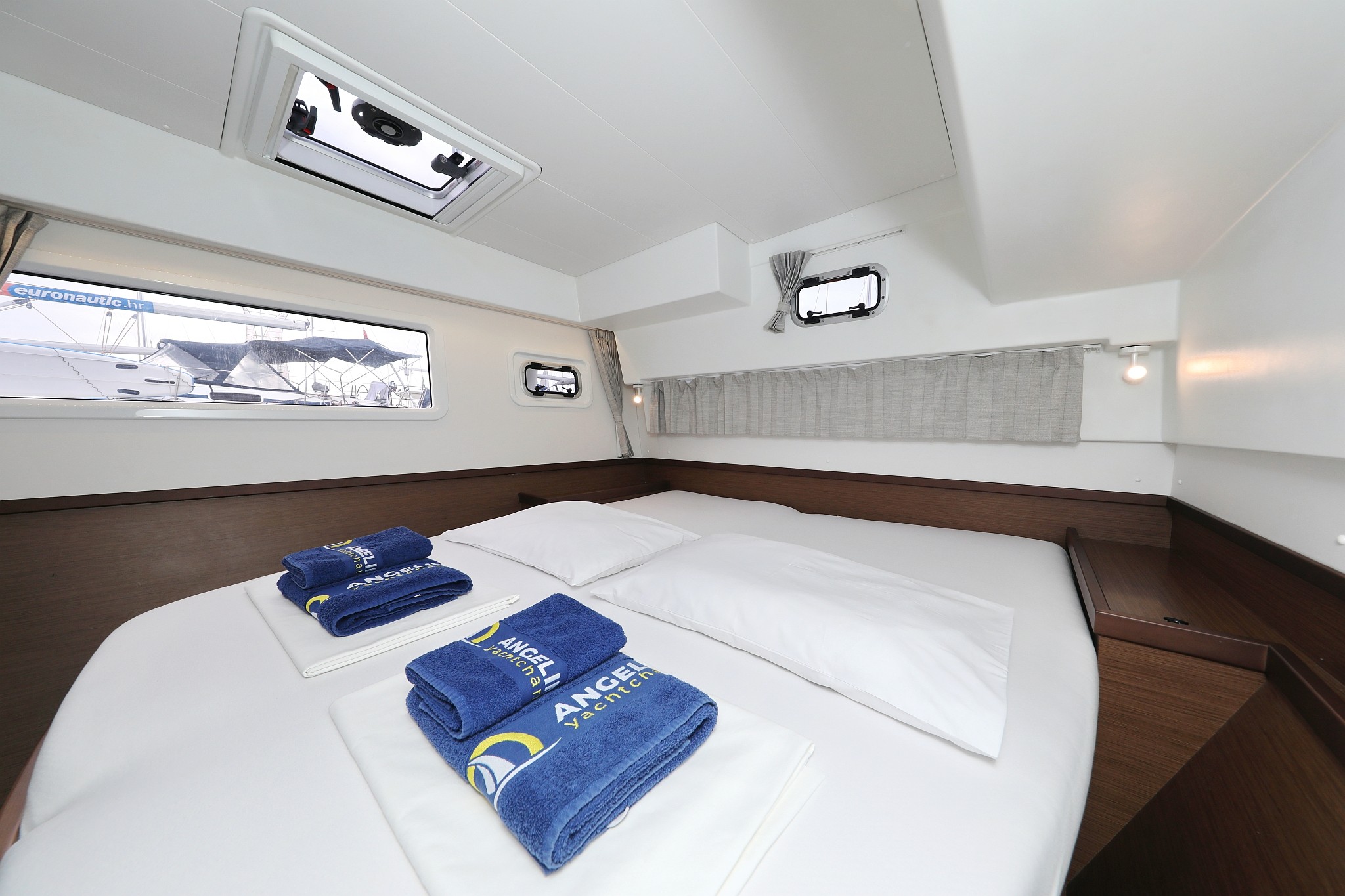 Lagoon 42, Air Wave | Yacht Charter Croatia