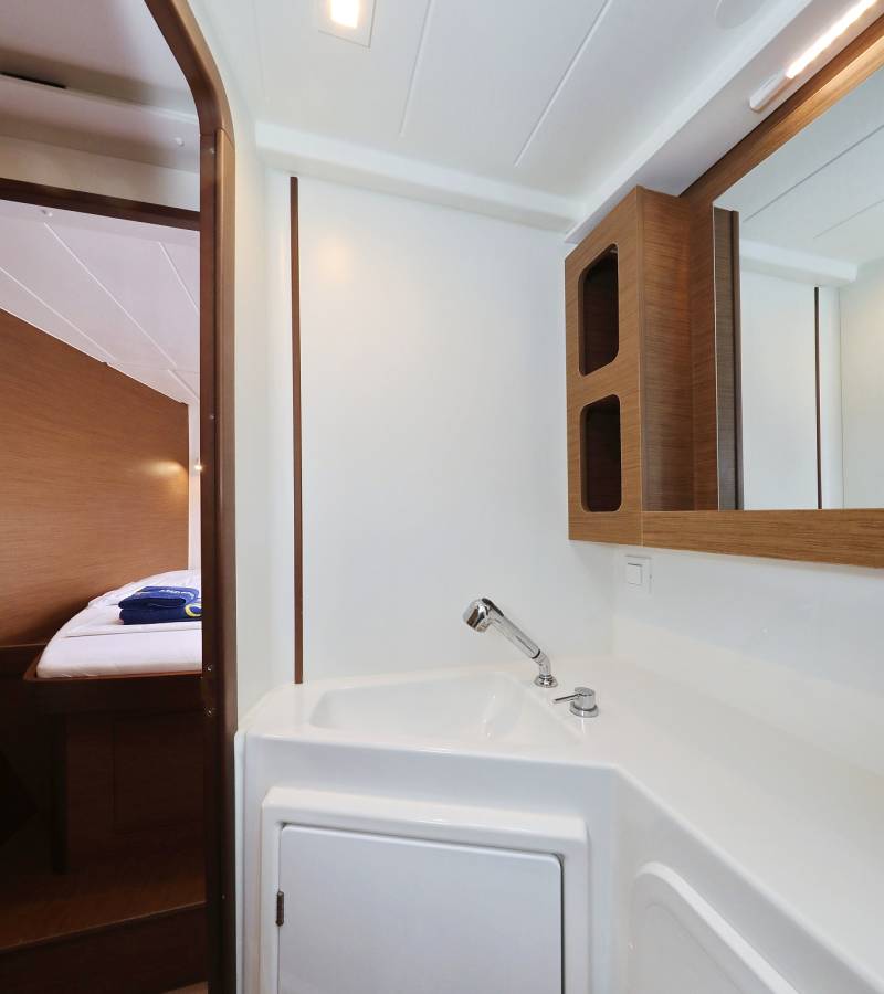Lagoon 42, Air Wave | Yacht Charter Croatia