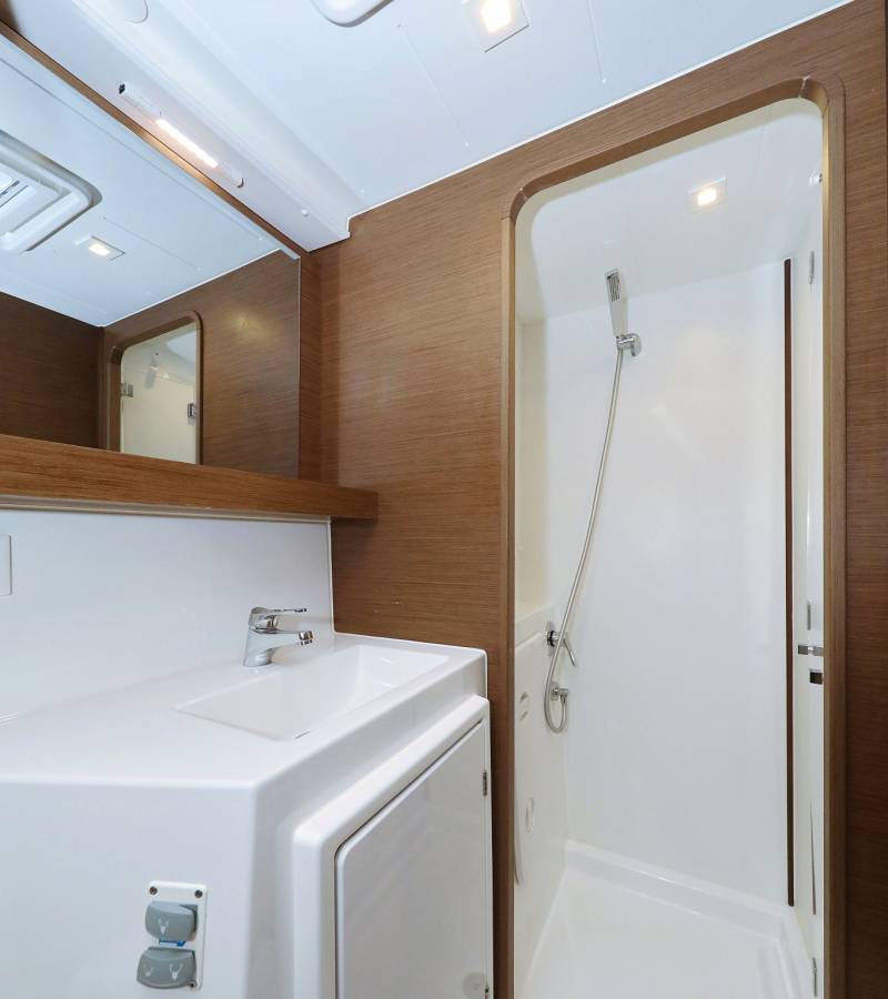 Lagoon 42, Best Friends I | Yacht Charter Croatia