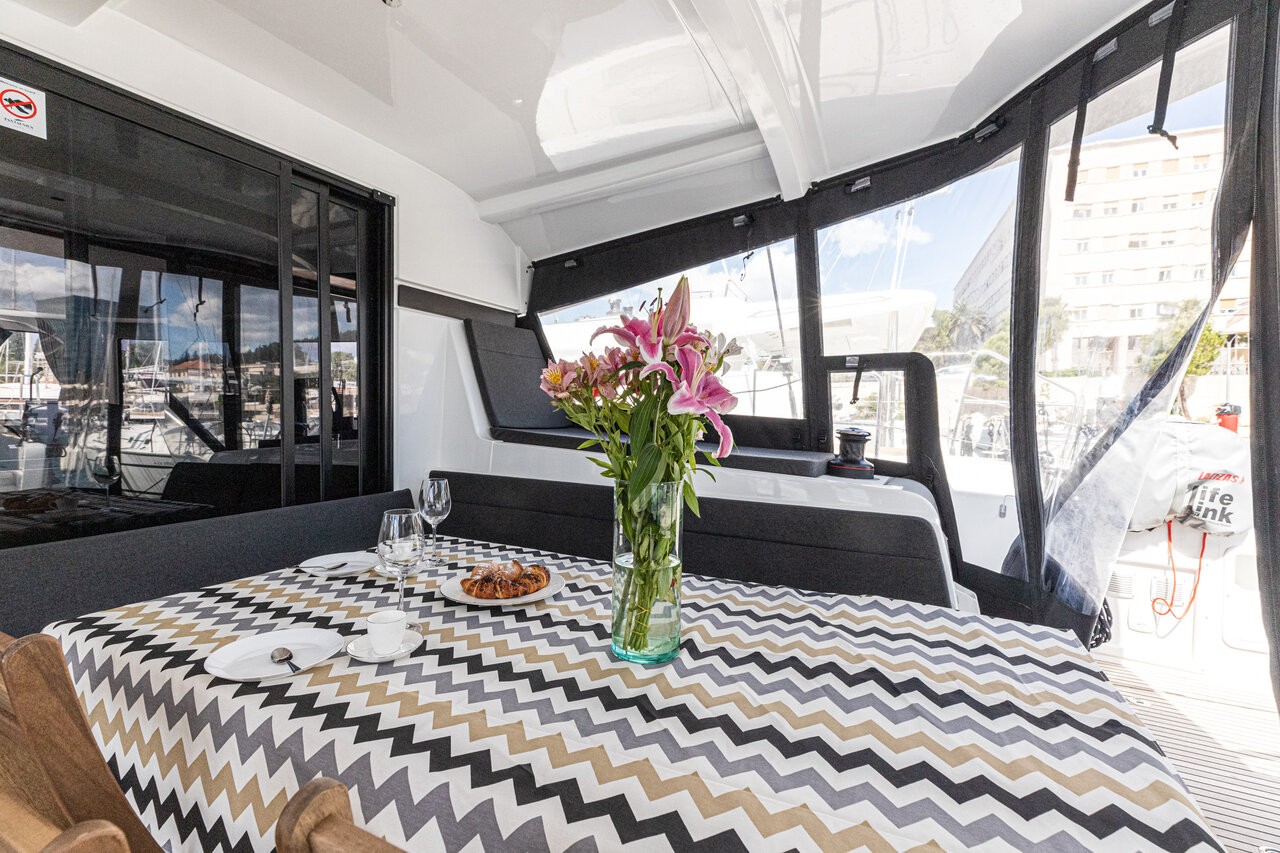 Lagoon 42, Happy Key | Yacht Charter Croatia