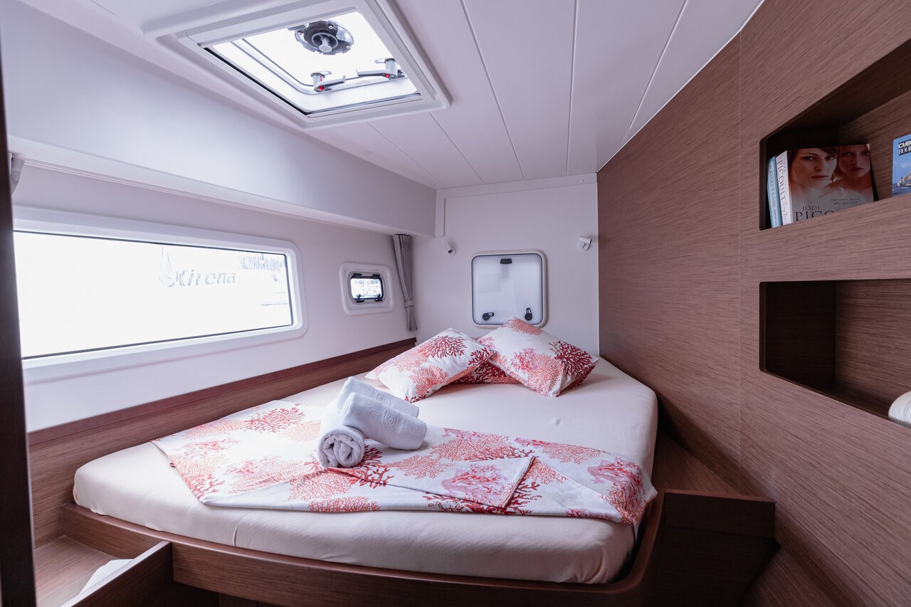 Lagoon 42, Happy Key | Yacht Charter Croatia