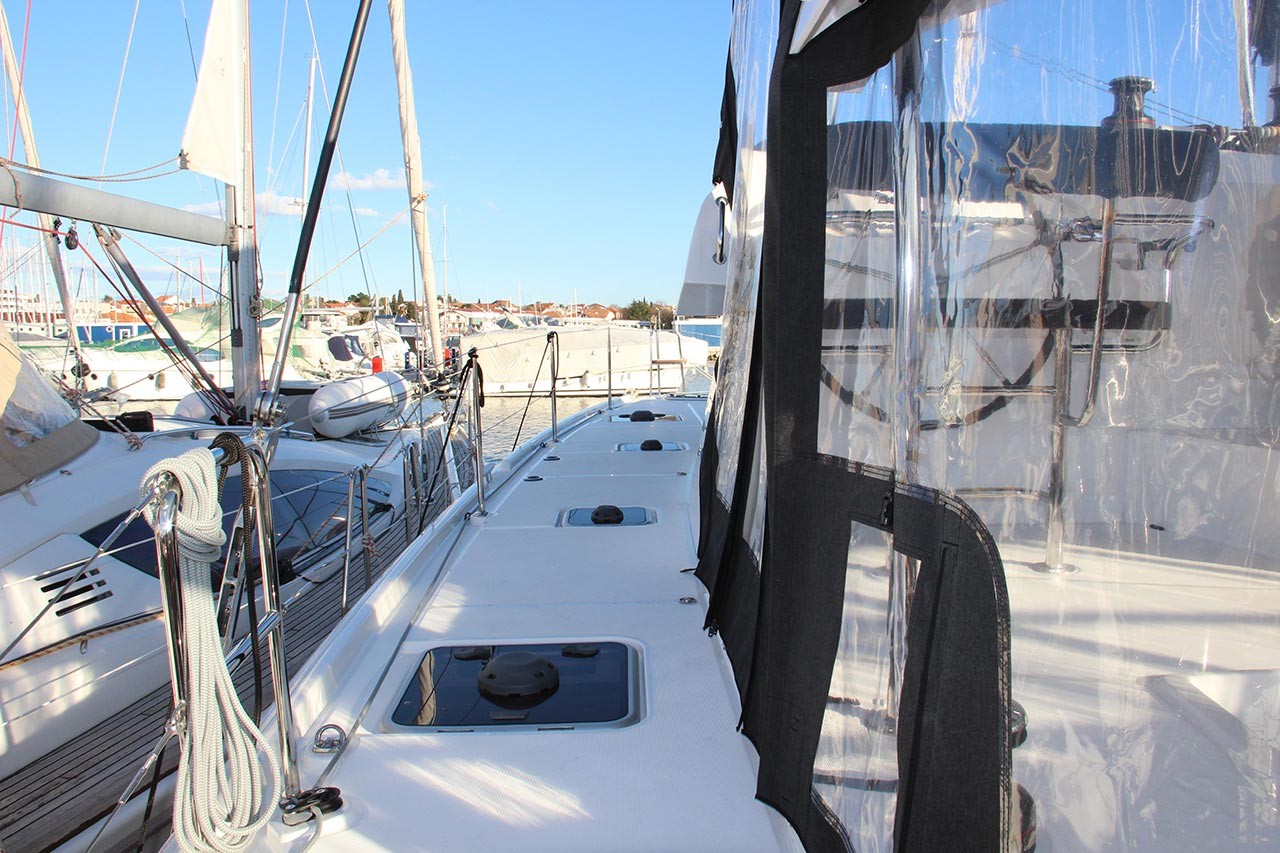 Lagoon 42, Smaragd | Yacht Charter Croatia