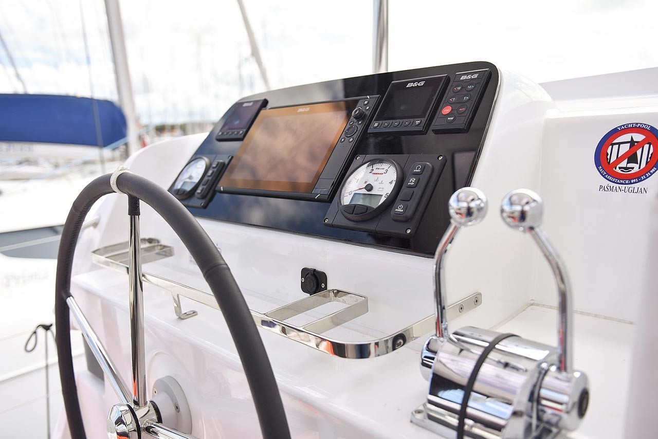 Lagoon 42, Smaragd | Yacht Charter Croatia
