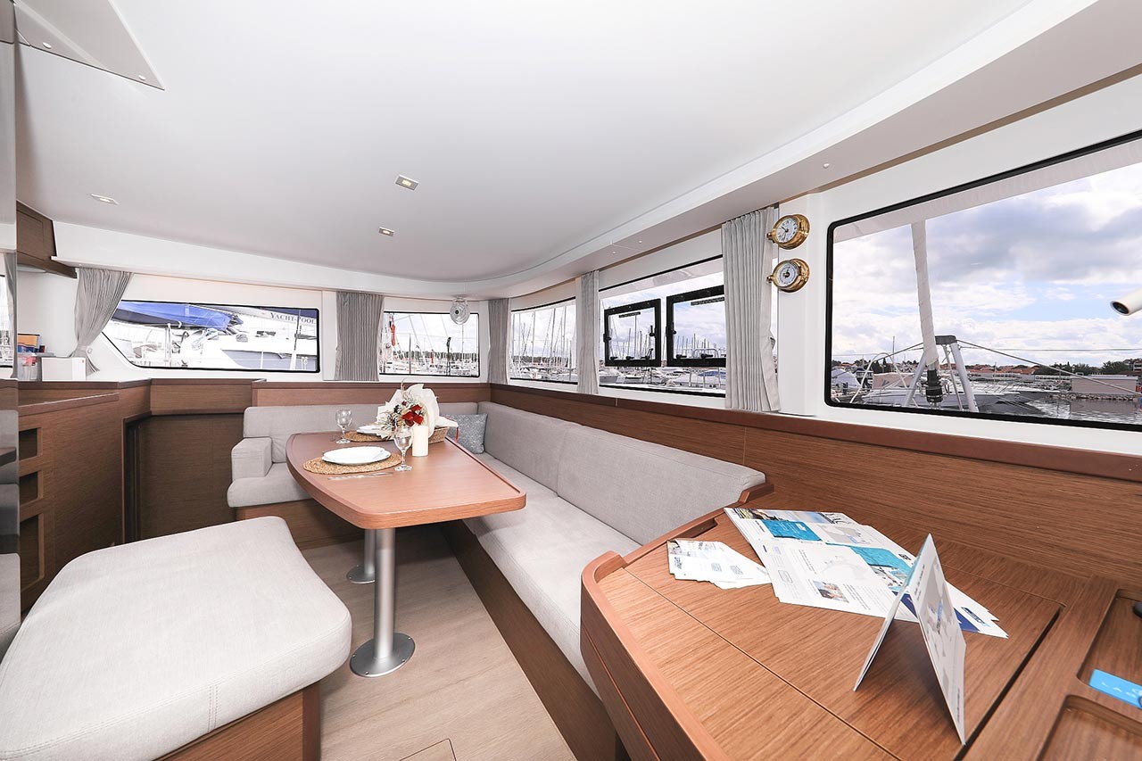 Lagoon 42, Smaragd | Yacht Charter Croatia