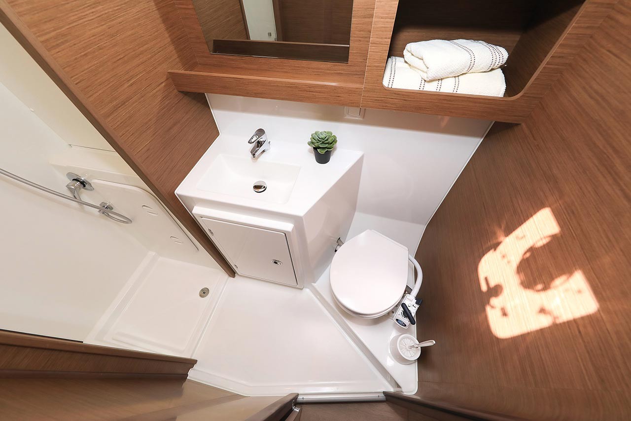 Lagoon 42, Smaragd | Yacht Charter Croatia