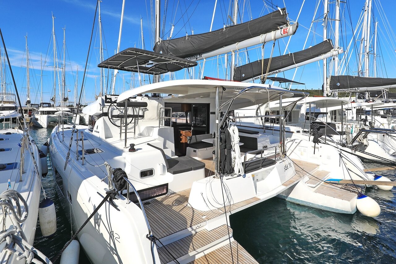Lagoon 42, Sea Ya | Yacht Charter Croatia